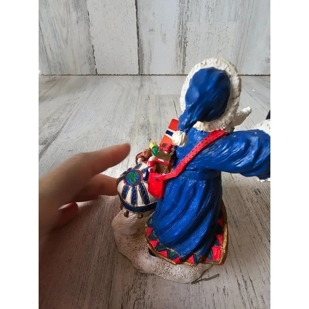 May Scandinavian Santa around world polar bear statue figurine 1994 vintage clas
